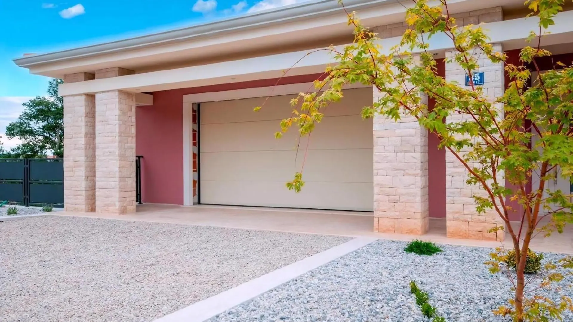 度假居 Villa Violette Mit Pool Nahe Stadtzentrum 拉宾