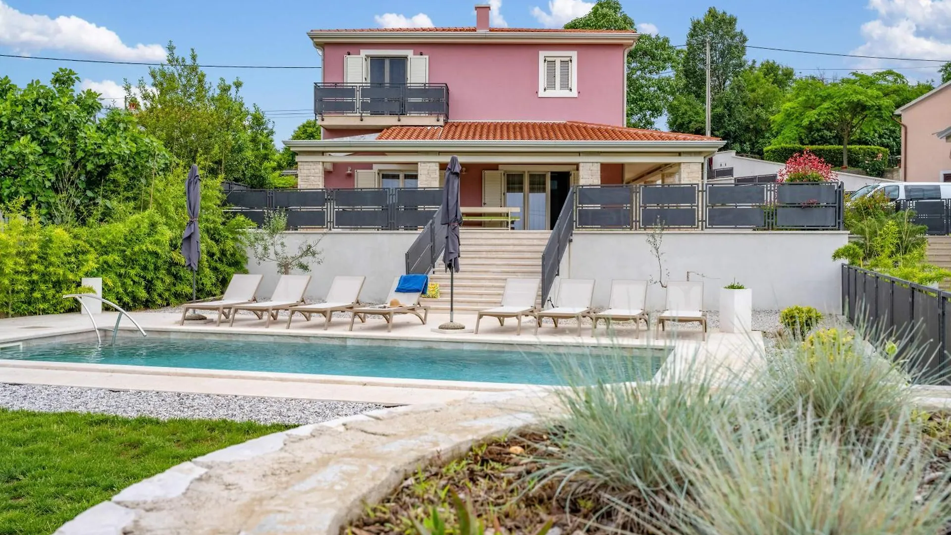 Villa Violette Mit Pool Nahe Stadtzentrum 拉宾