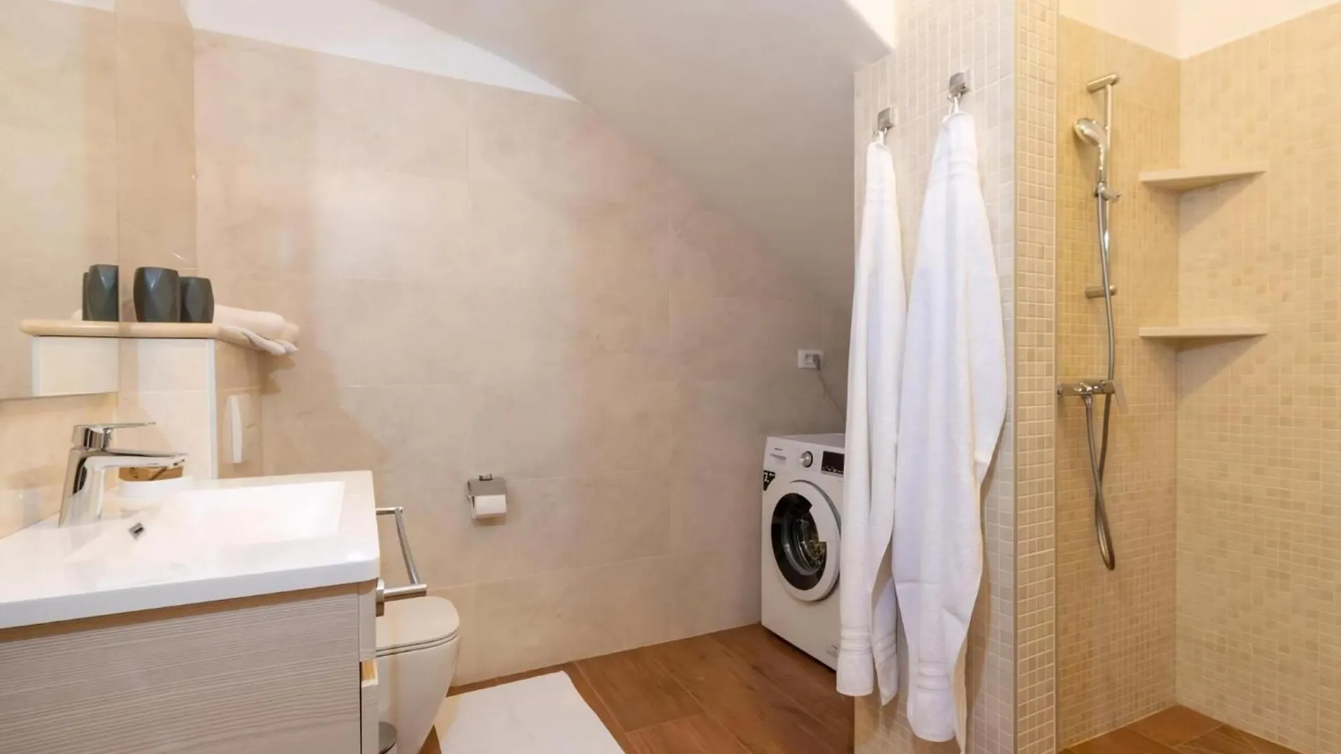 Villa Violette Mit Pool Nahe Stadtzentrum 拉宾 克罗地亚